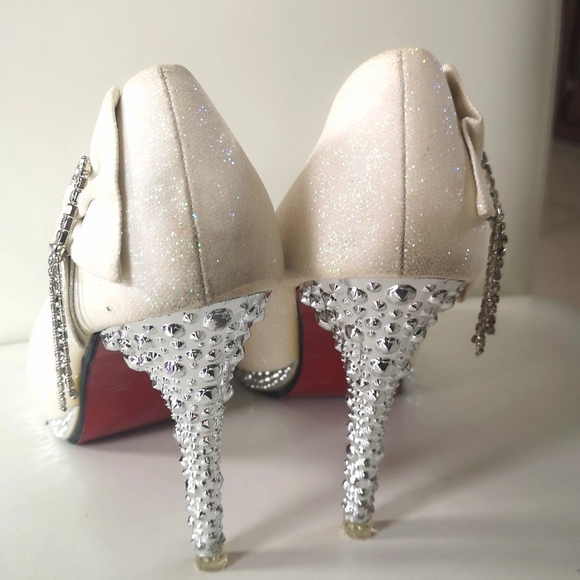 Amazing Shoes - Picture 9 of 12